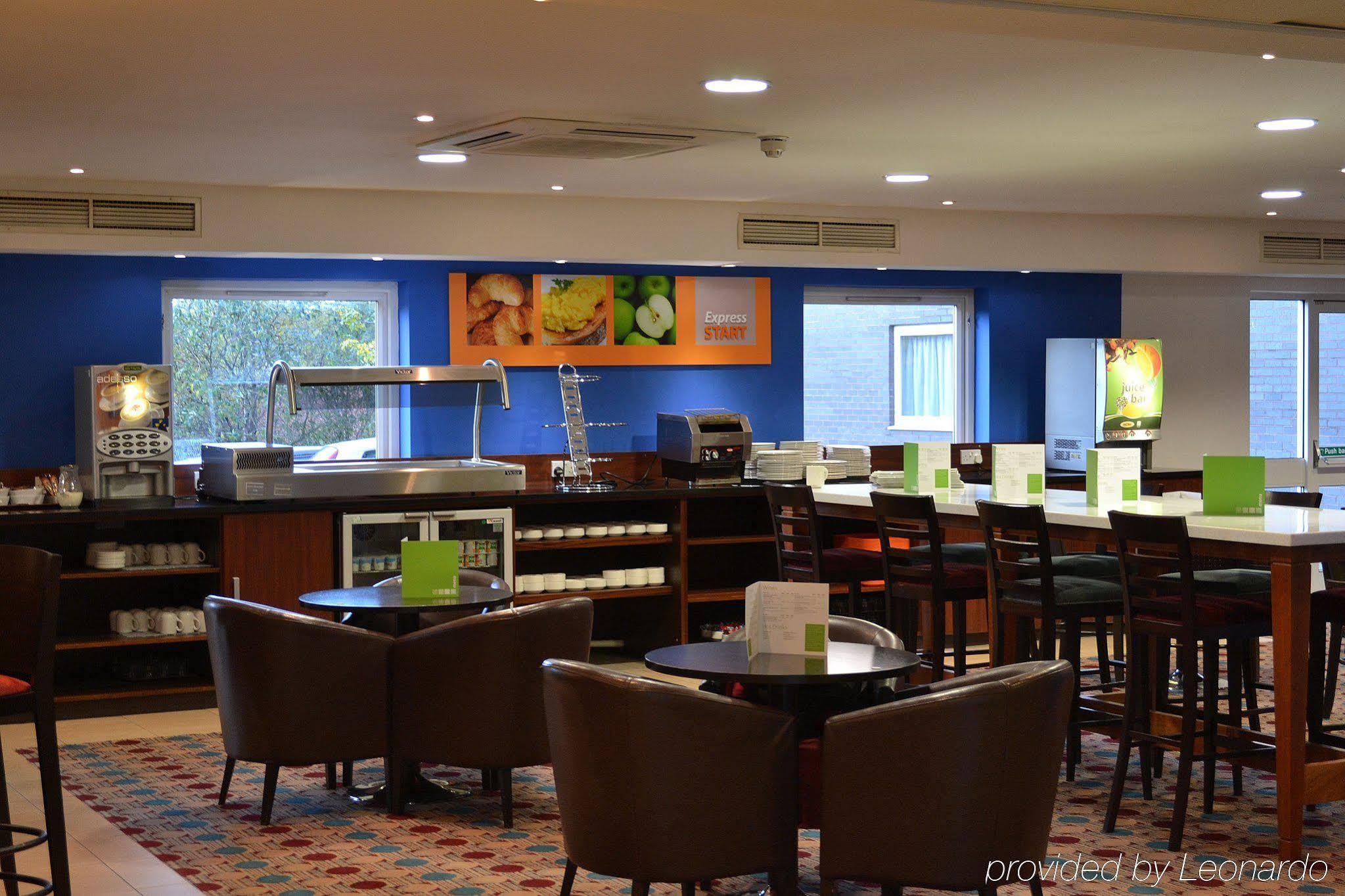 Holiday Inn Express Braintree By Ihg Dış mekan fotoğraf