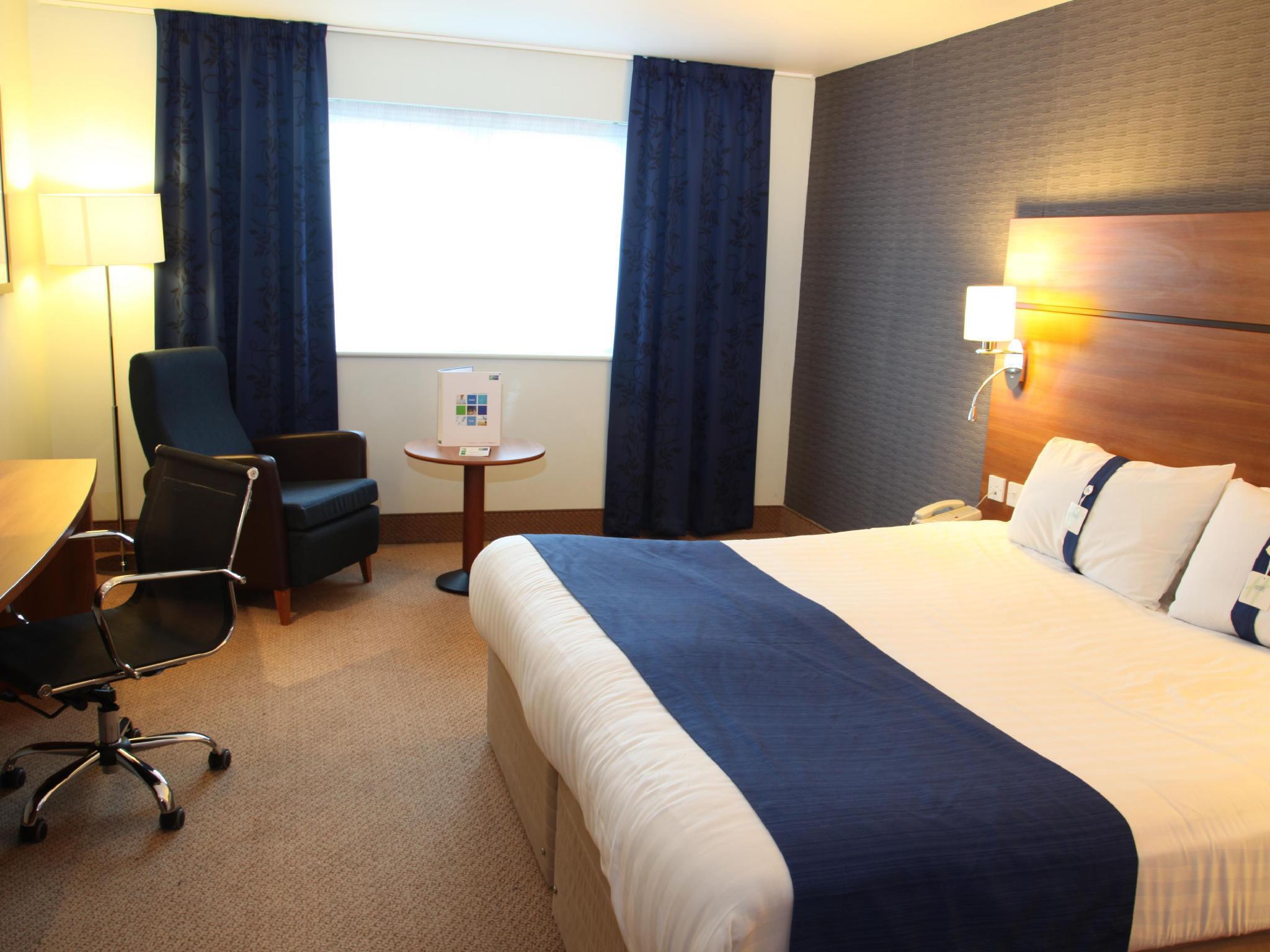 Holiday Inn Express Braintree By Ihg Dış mekan fotoğraf